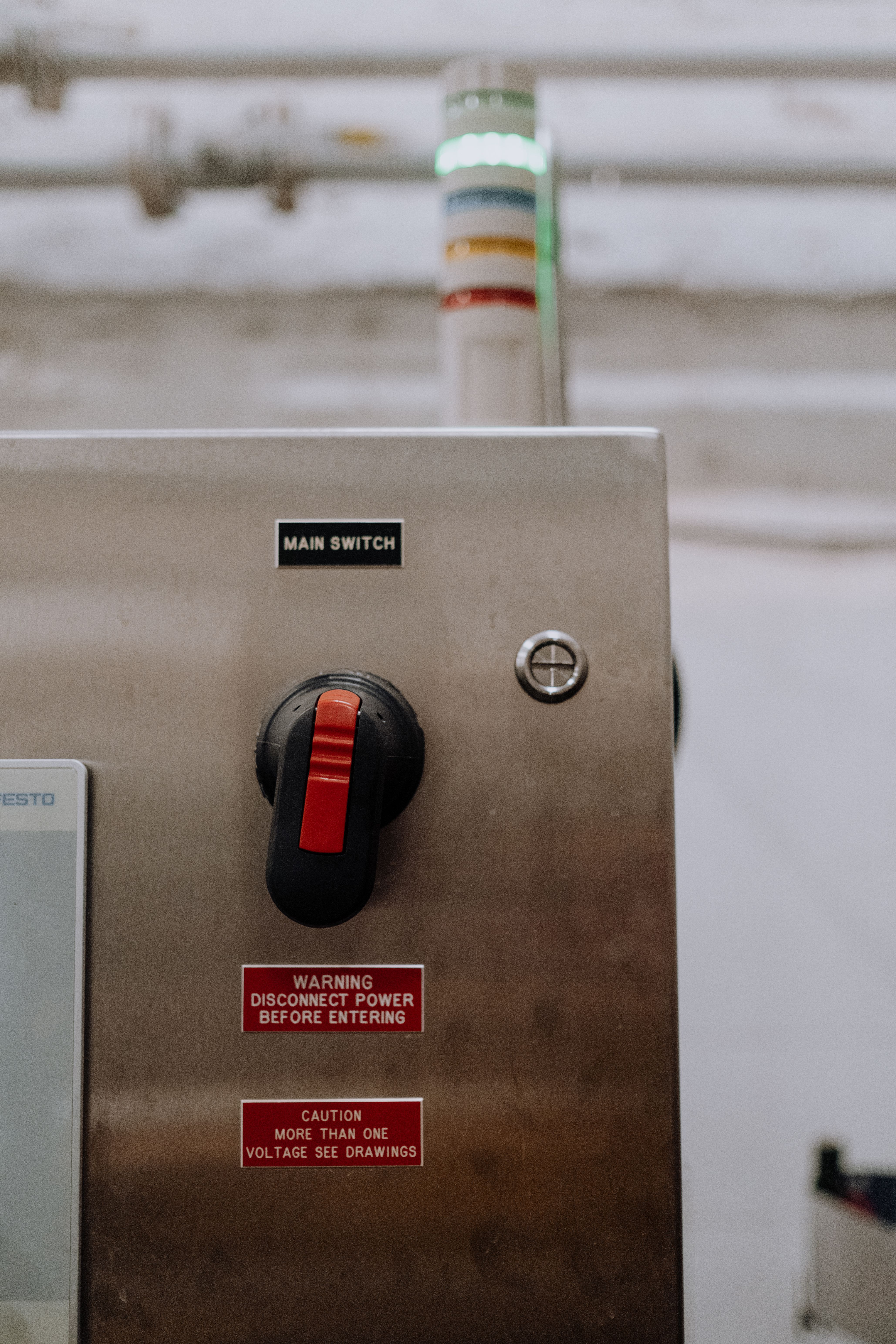 Main and Isolator Switches